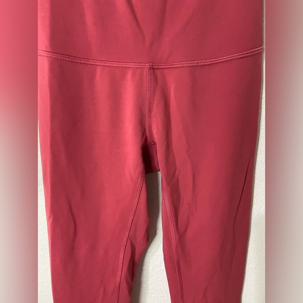 Lululemon legging - Picture 3 of 15